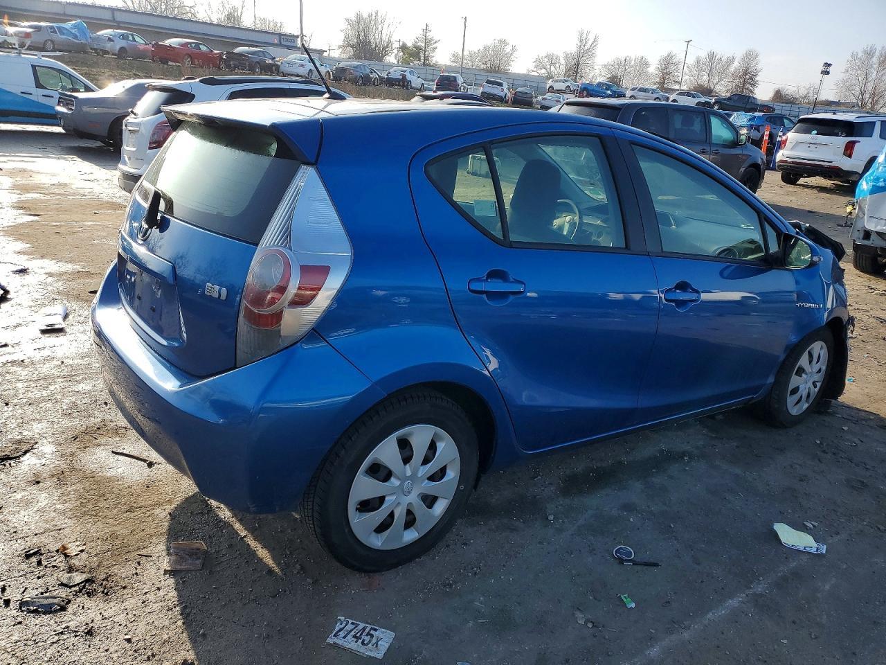 2012 Toyota Prius C - Фото 3