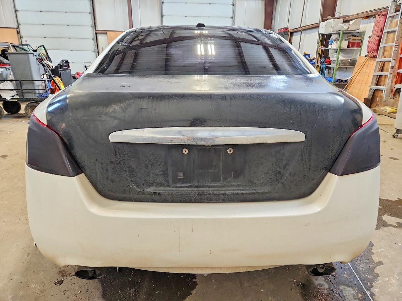 2010 Nissan Maxima S - Image 6