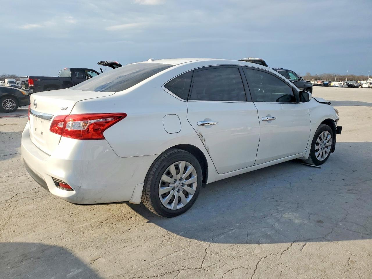 2017 Nissan Sentra S - Фото 3