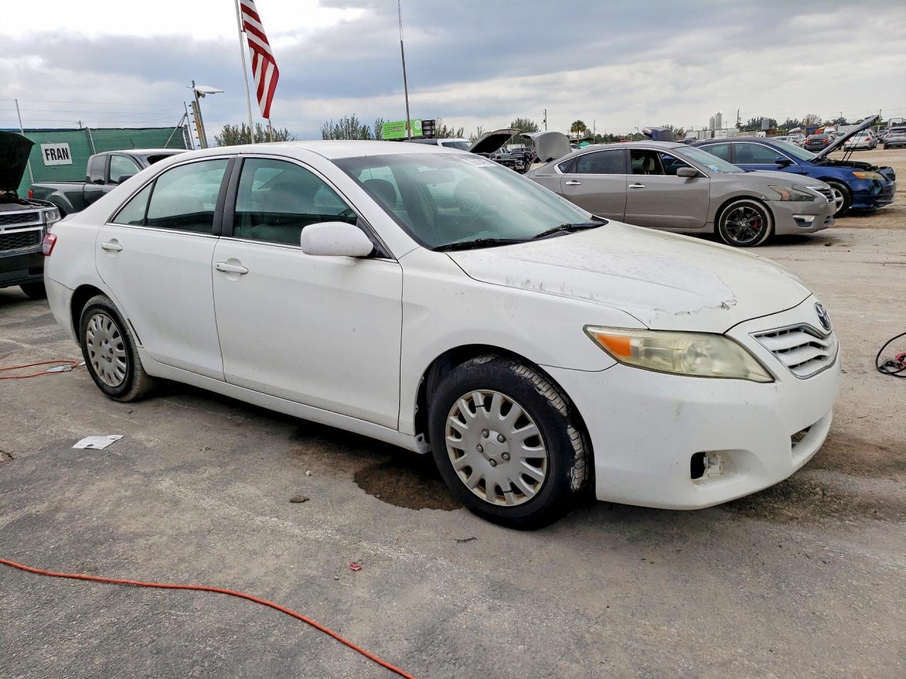 2010 Toyota Camry Base - Image 4