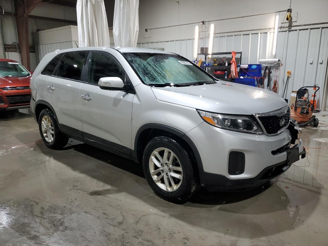 2015 Kia Sorento Lx - Image 4