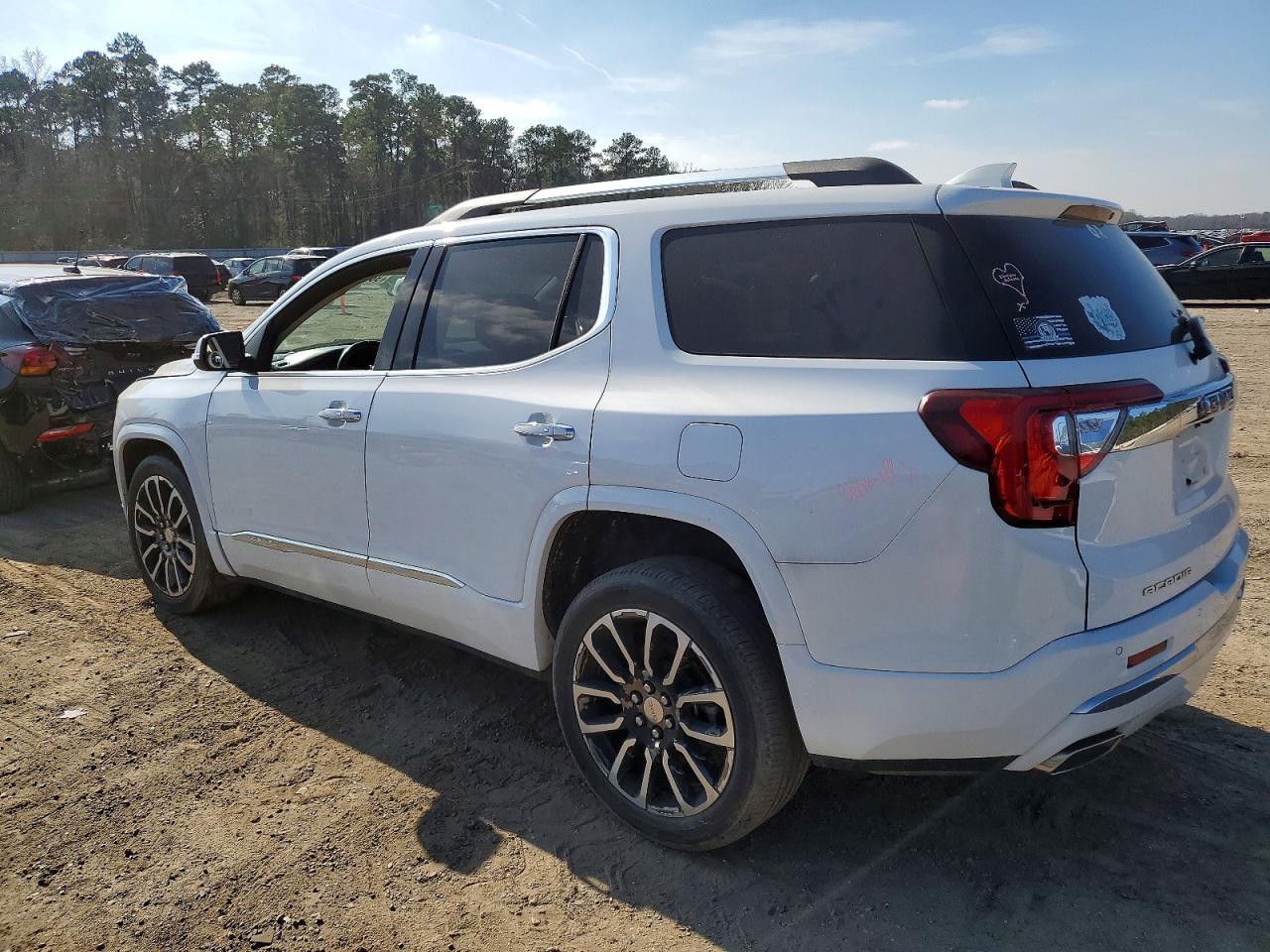 2020 GMC Acadia Denali - Фото 2