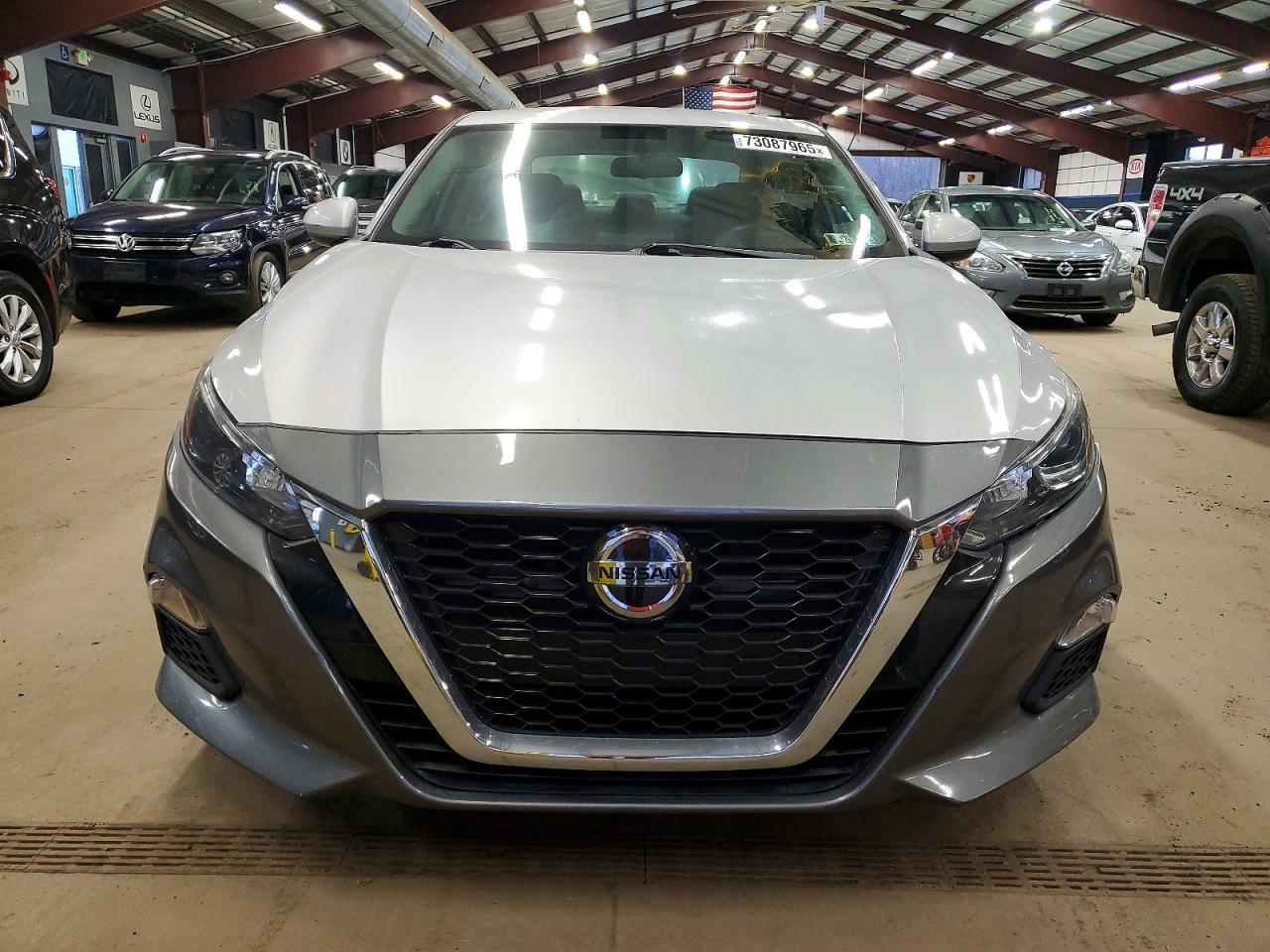 2019 Nissan Altima S - Фото 5