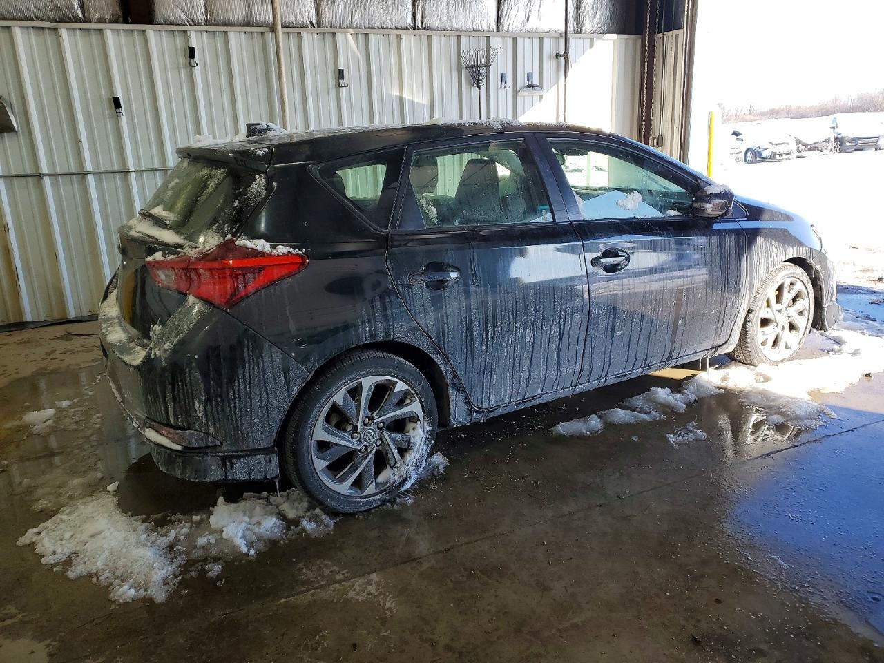 2017 Toyota Corolla Im Base - Фото 3