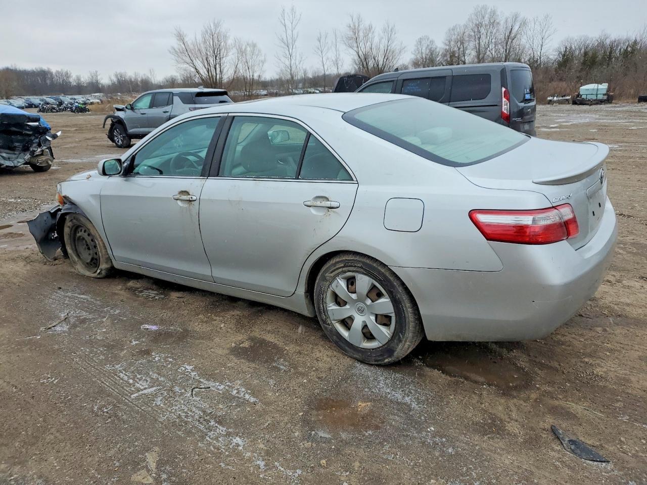 2007 Toyota Camry - Фото 2
