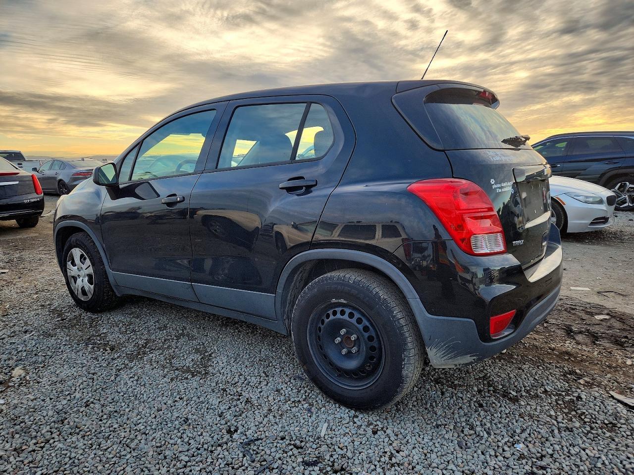 2017 Chevrolet Trax Ls - Фото 2