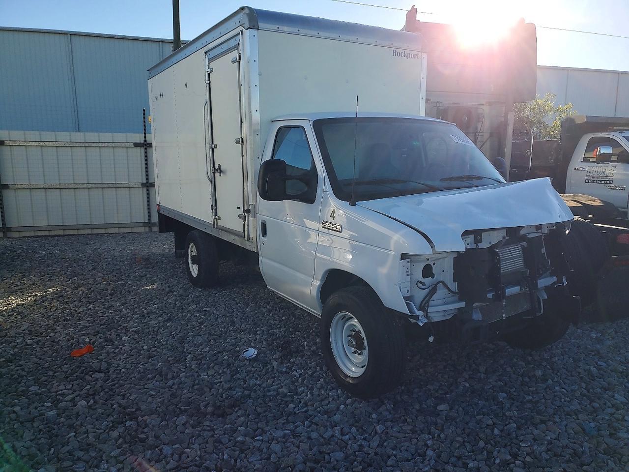 2023 Ford Econoline E-350 Box Truck ** Run & Drive * Prior Fleet ** - Фото 4