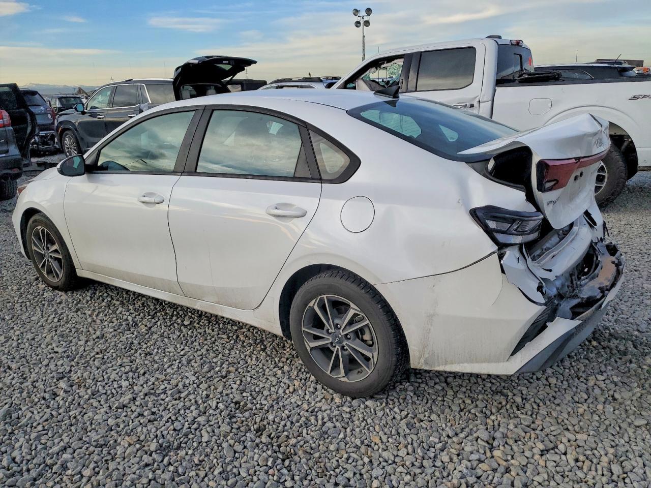 2023 Kia Forte Lx - Image 2