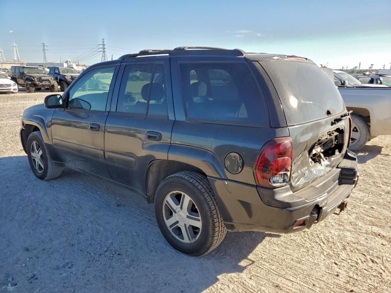 2005 Chevrolet Trailblazer Ls - Фото 2