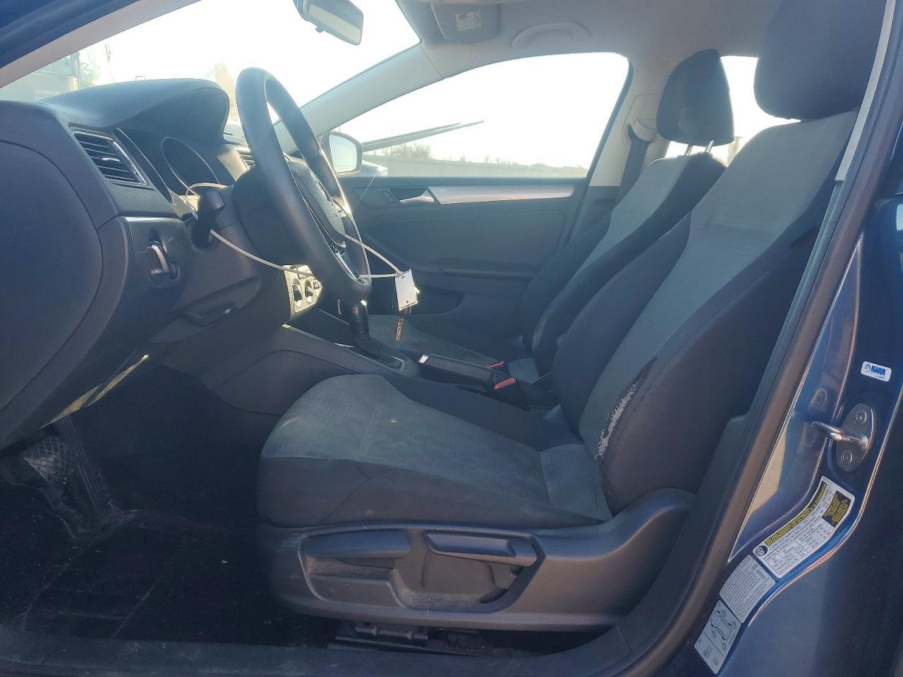 2017 Volkswagen Jetta S - Image 7