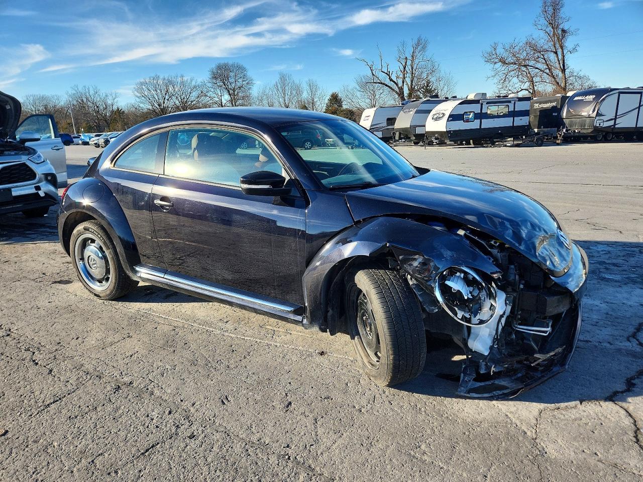 2016 Volkswagen Beetle 1.8T - Фото 4