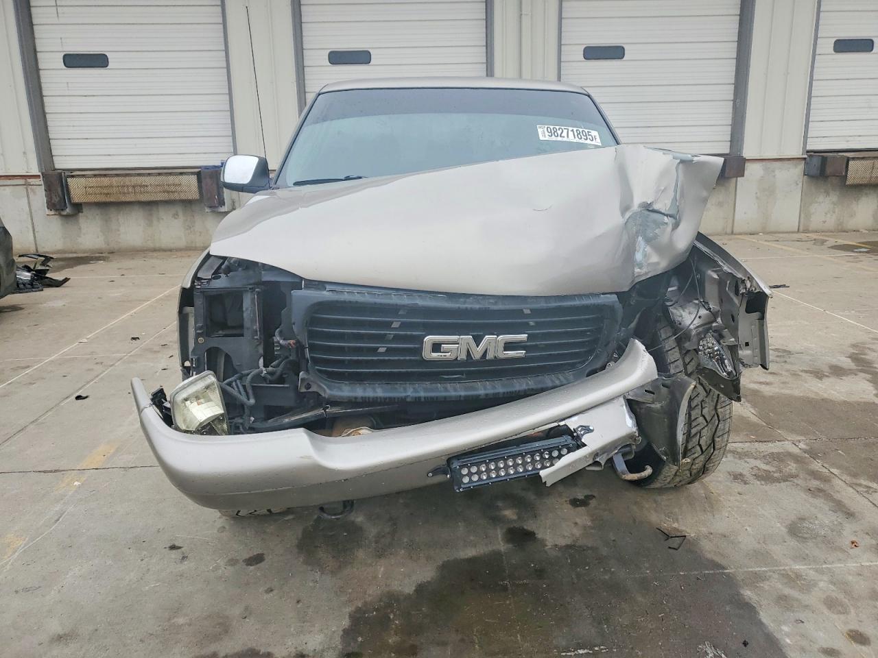 2001 GMC New Sierra C1500 - Фото 5