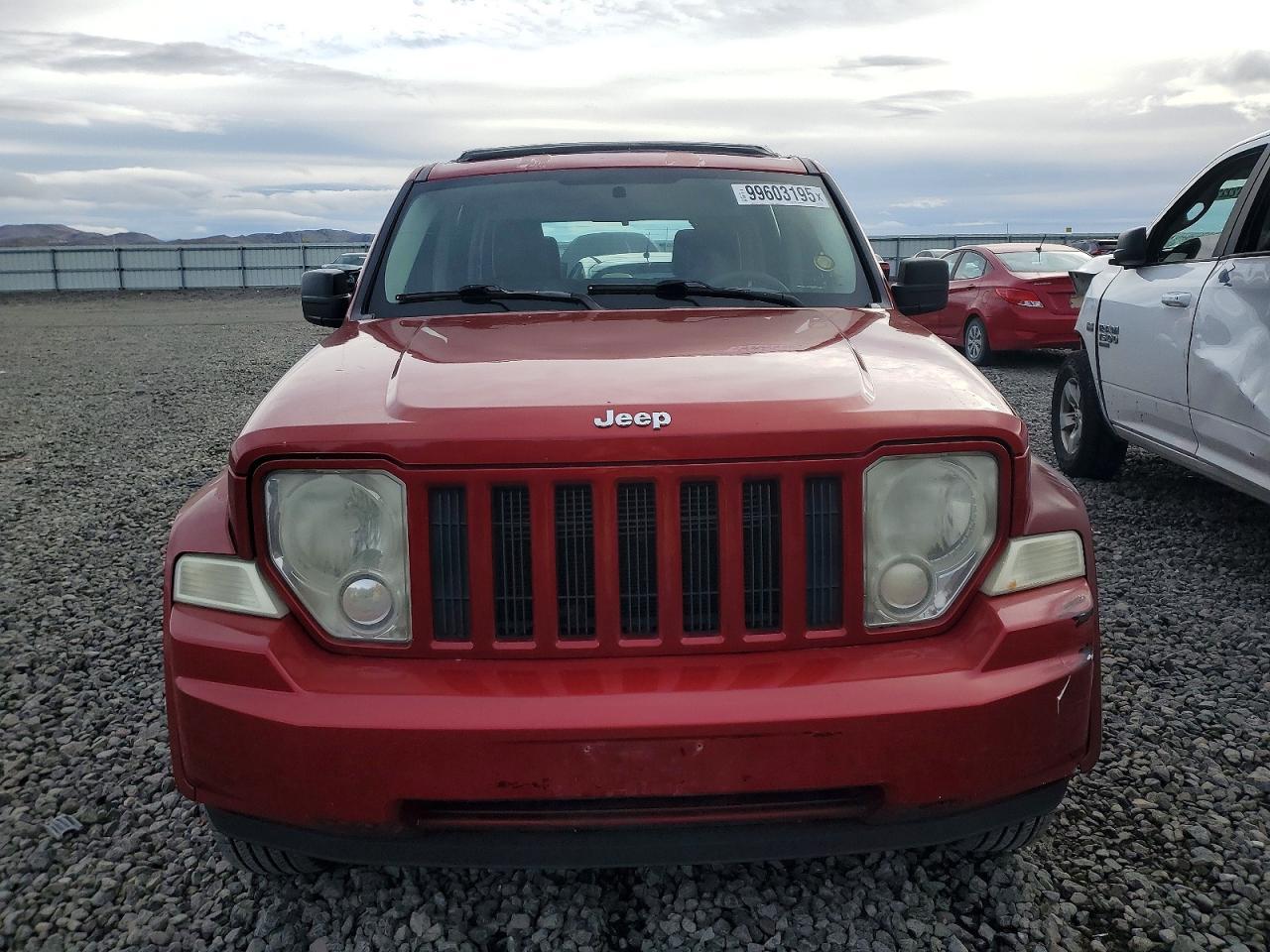 2008 Jeep Liberty Sport - Image 5