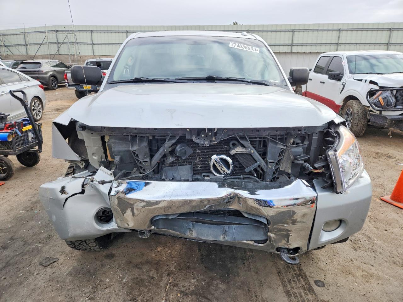 2014 Nissan Titan S - Фото 5