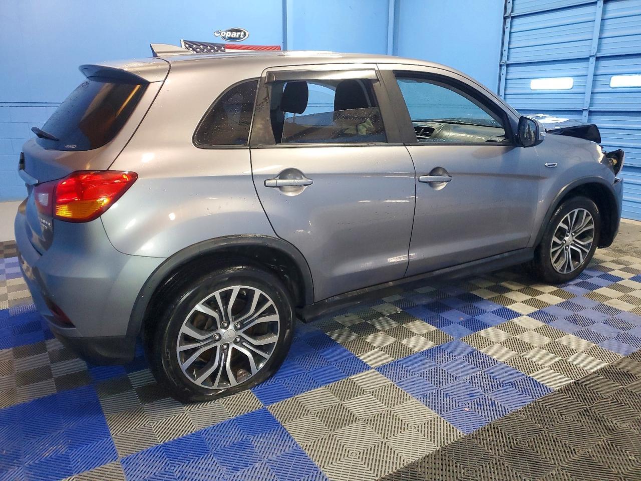 2019 Mitsubishi Outlander Sport Es - Image 3