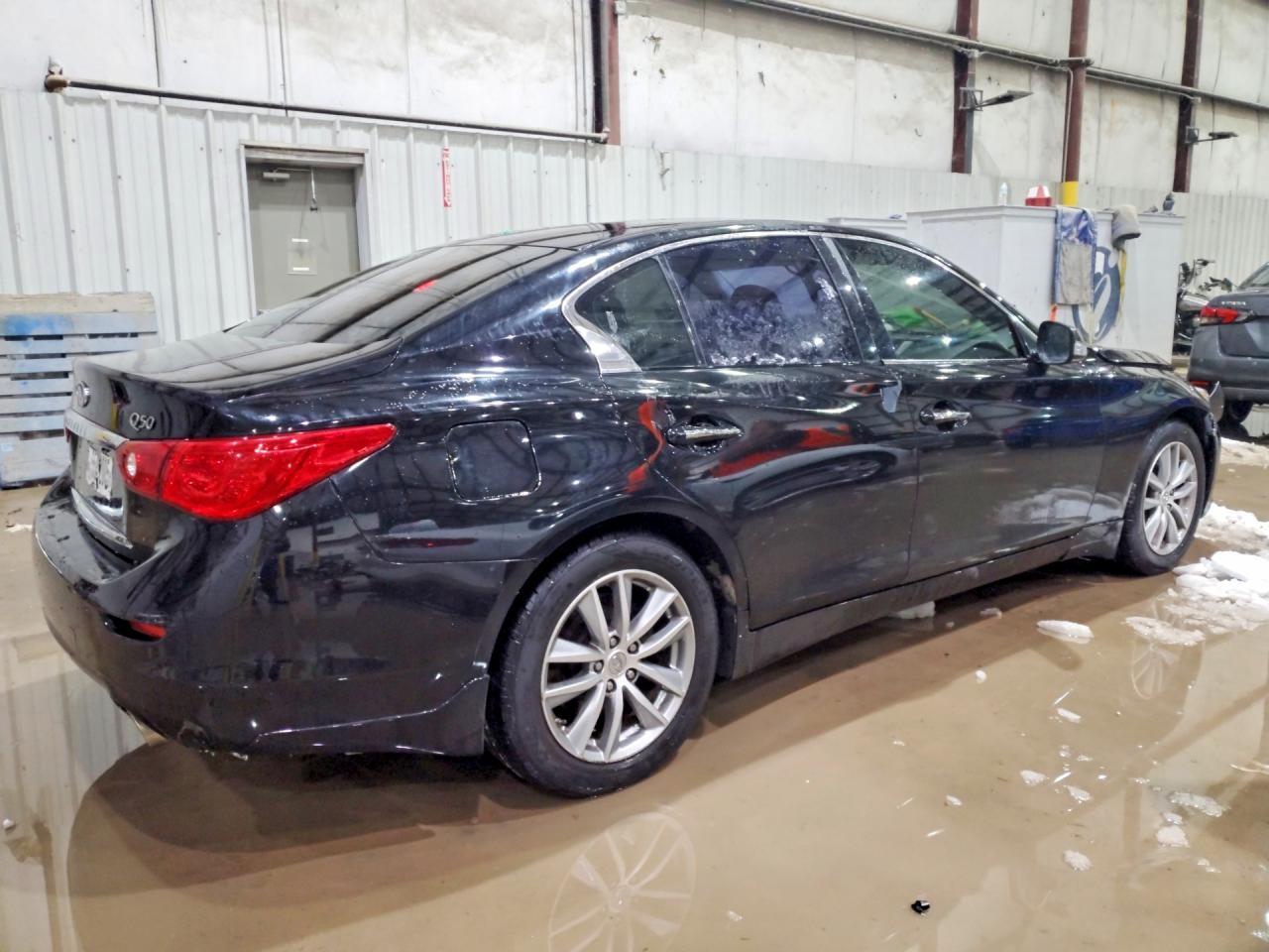 2015 Infiniti Q50 - Фото 3