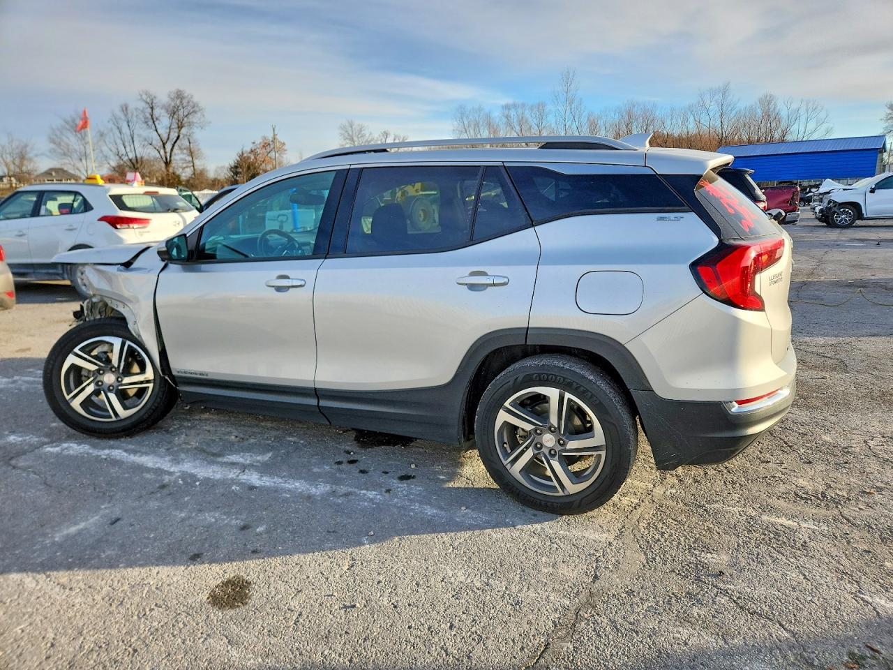 2019 GMC Terrain Slt - Фото 2