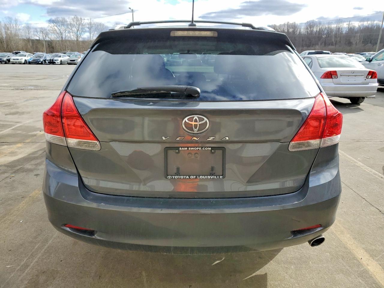 2010 Toyota Venza - Image 6