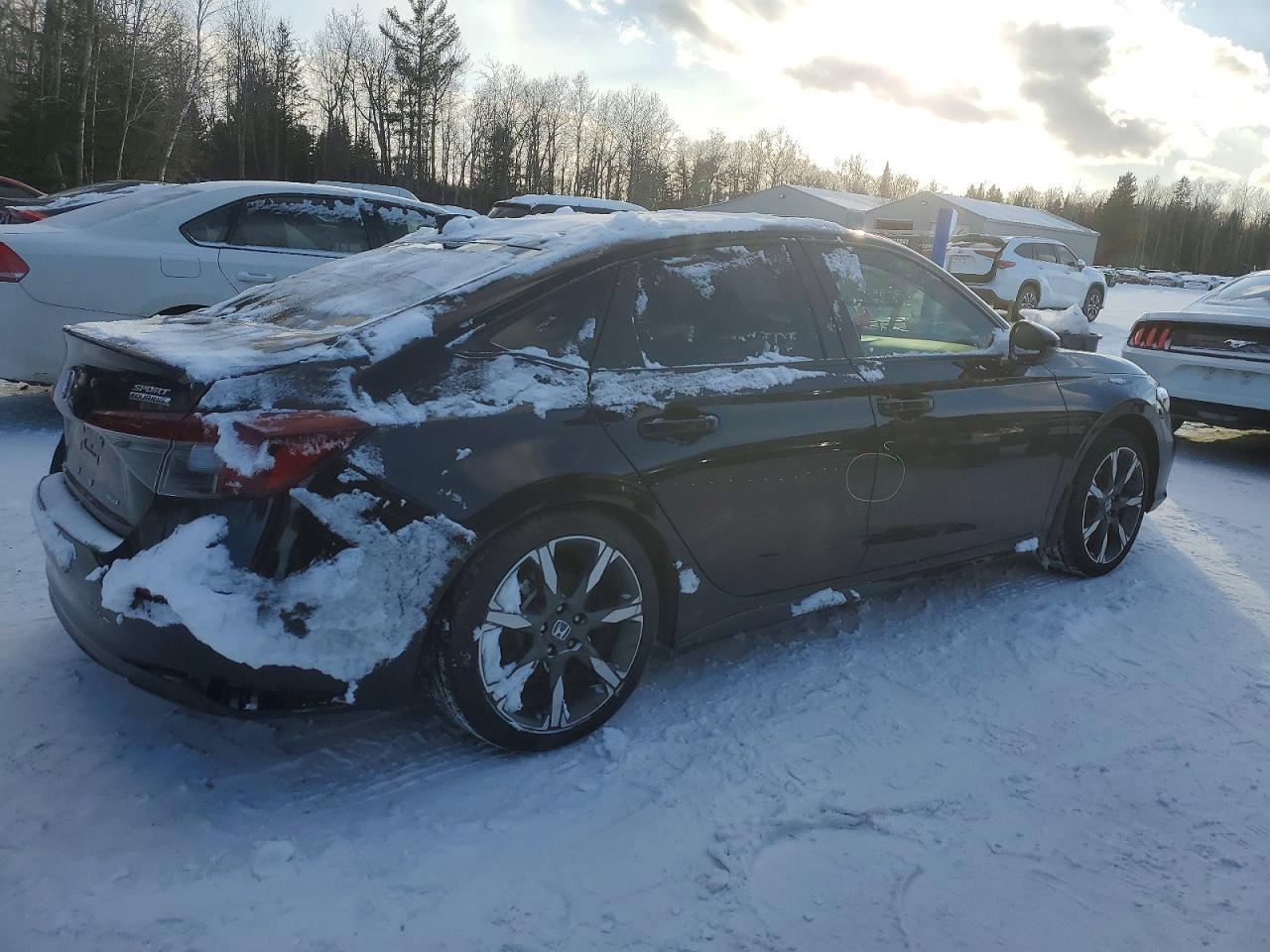 2025 Honda Civic Sport Touring - Фото 3