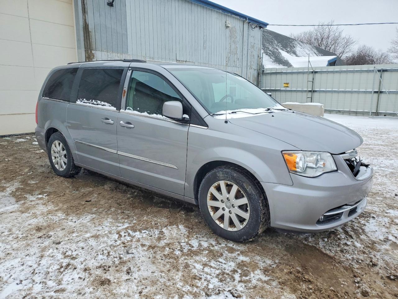 2014 Chrysler Town & Country Touring - Image 4