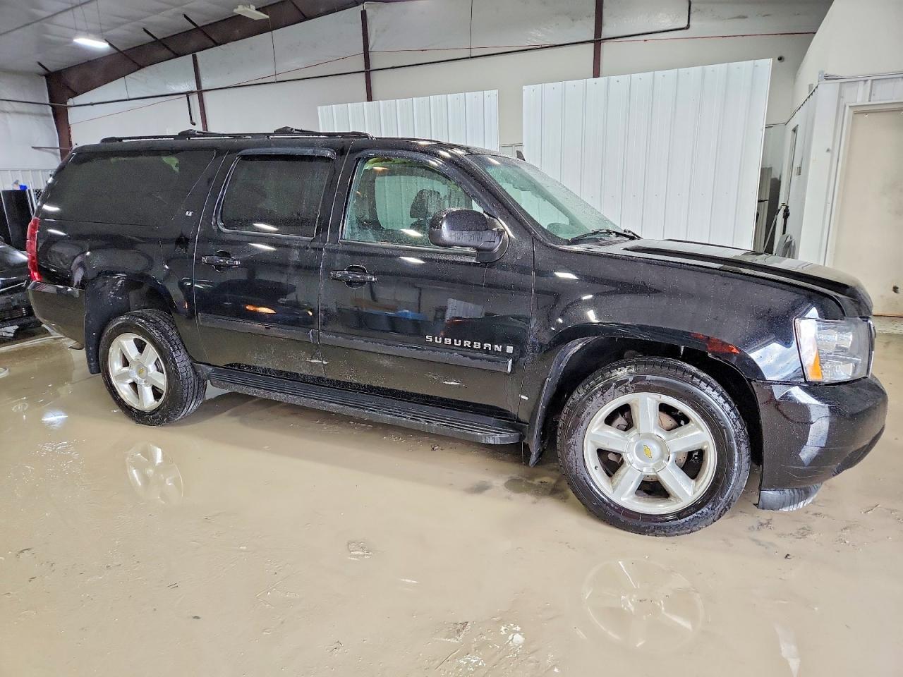 2007 Chev Suburban - Фото 4
