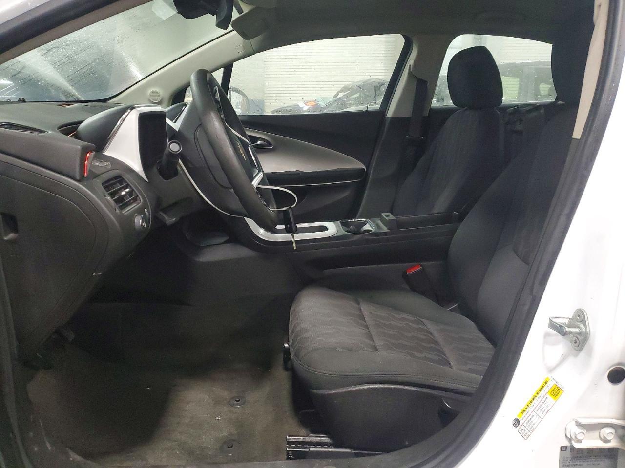 2012 Chevrolet Volt - Image 7