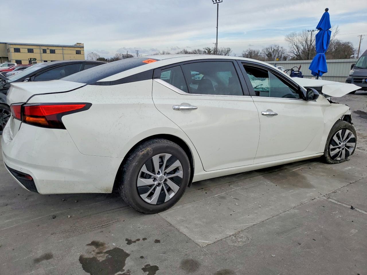 2025 Nissan Altima S - Фото 3