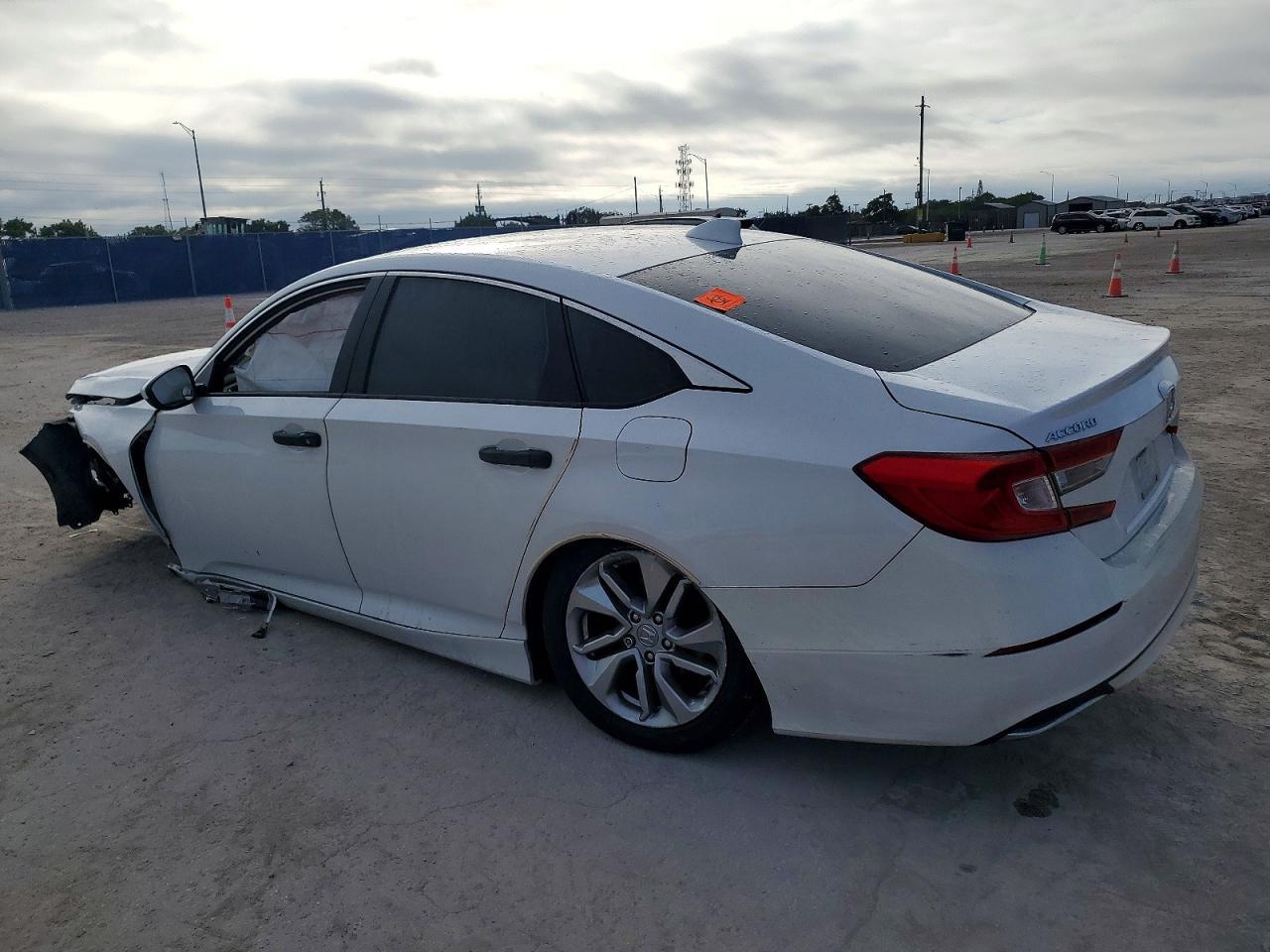 2018 Honda Accord Lx - Фото 2