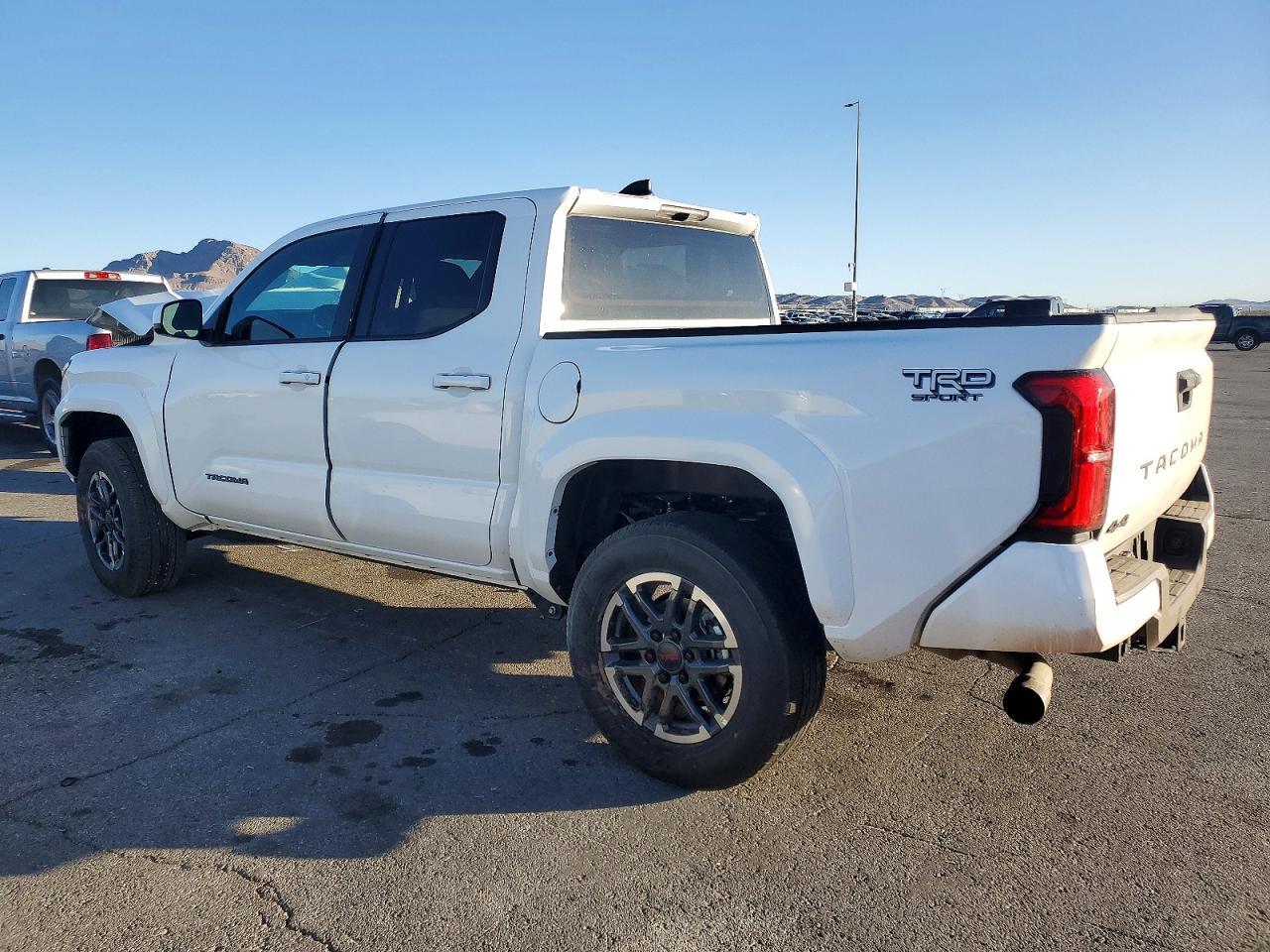 2026 Toyota Tacoma Double Cab - Image 2