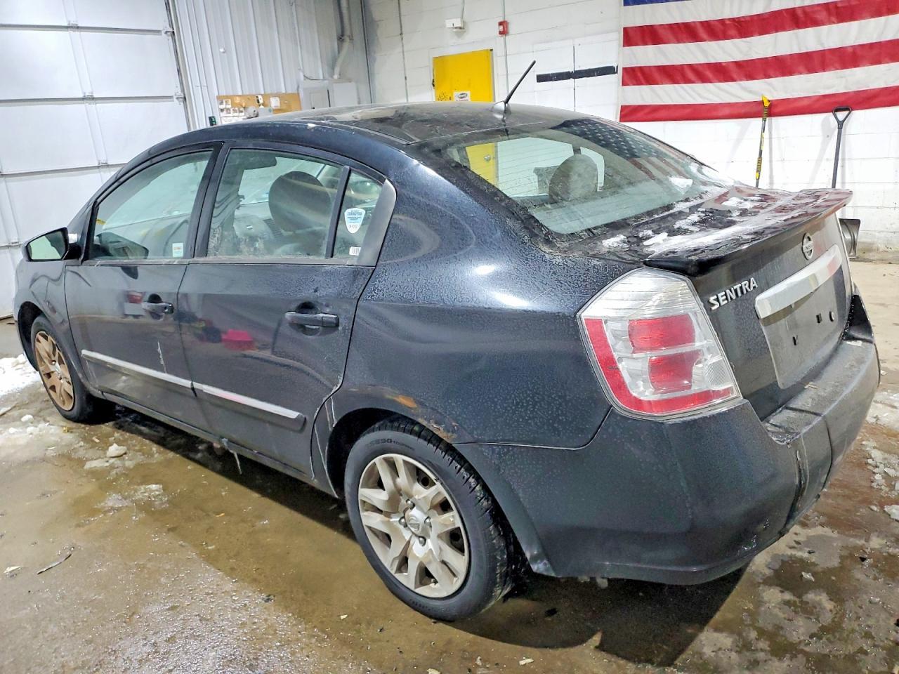 2011 Nissan Sentra 2.0 - Фото 2