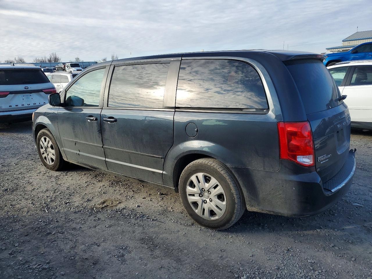 2014 Dodge Grand Caravan Se - Image 2