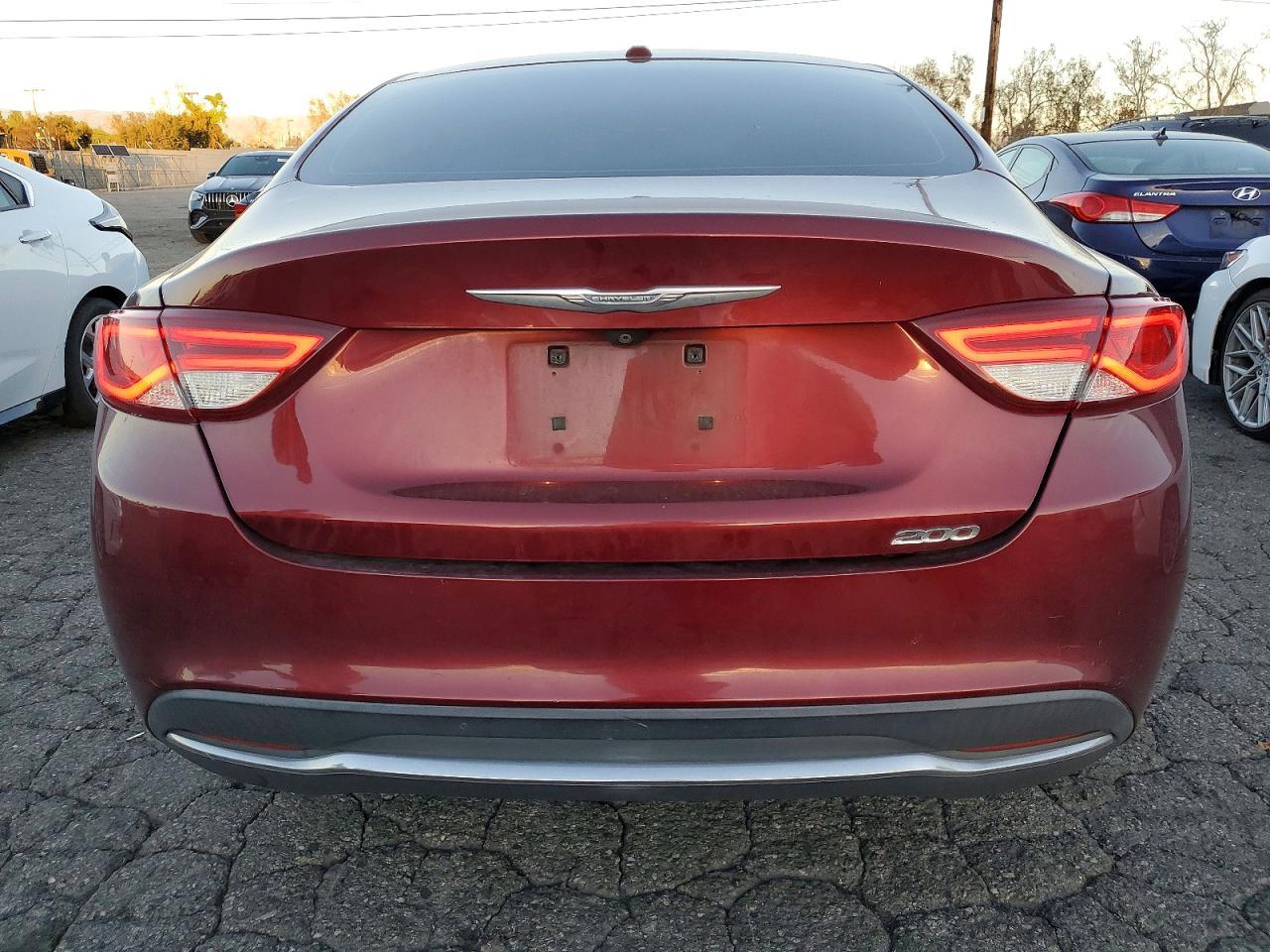 2015 Chrysler 200 Limited - Image 6