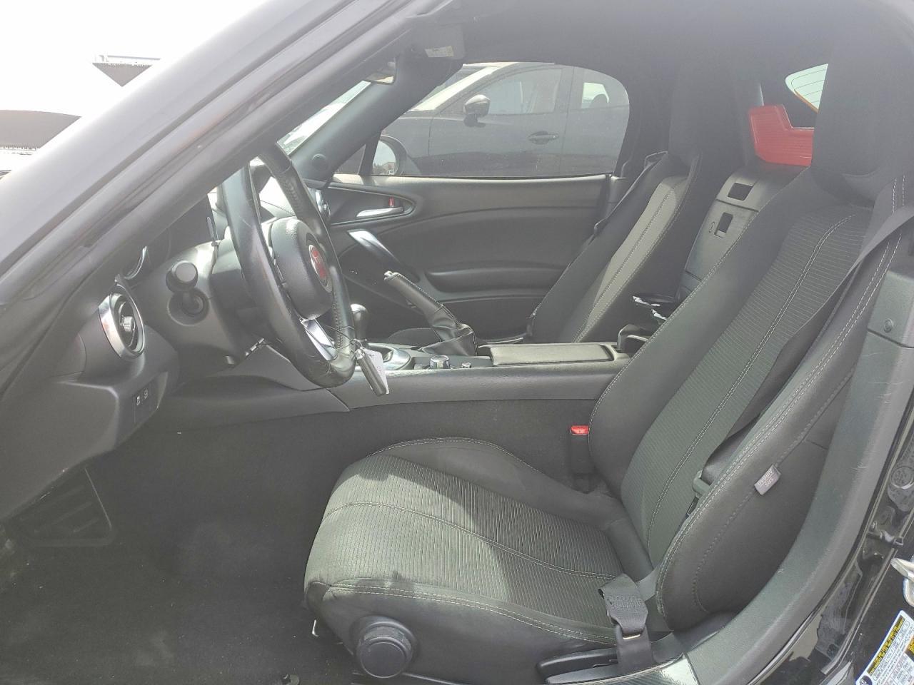 2017 Fiat 124 Spider Classica - Image 7