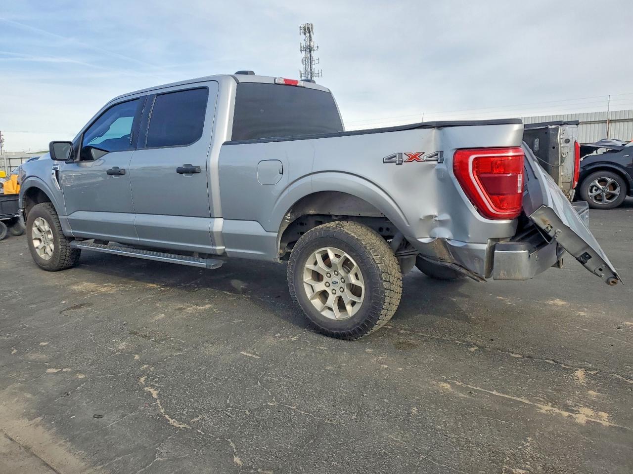 2023 Ford F150 Supercrew - Фото 2