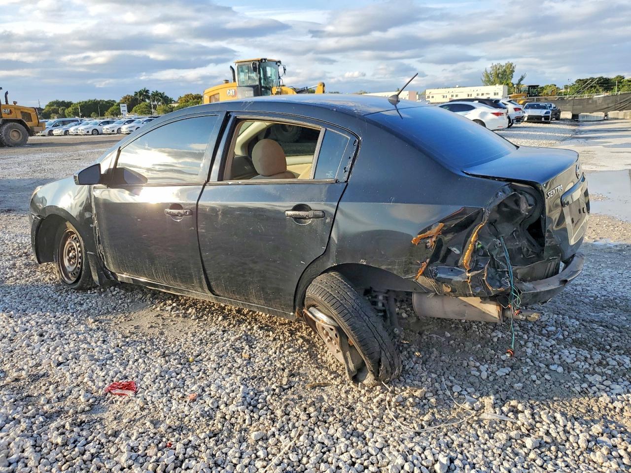 2009 Nissan Sentra 2.0 - Фото 2