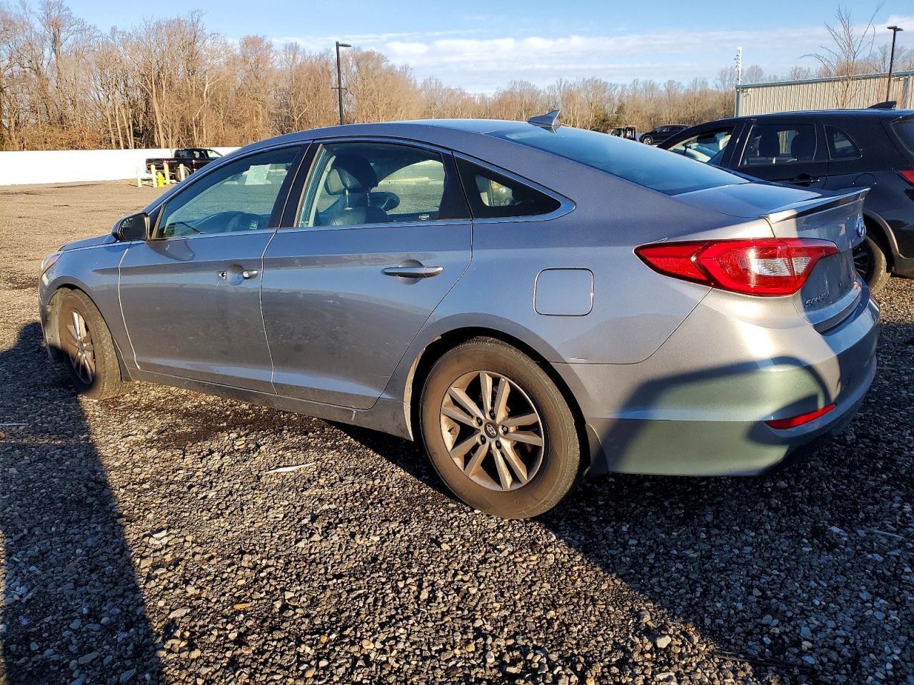 2016 Hyundai Sonata Se - Фото 2