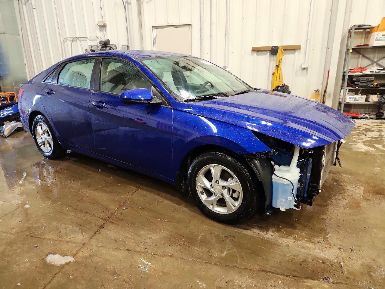 2023 Hyundai Elantra Se - Фото 4
