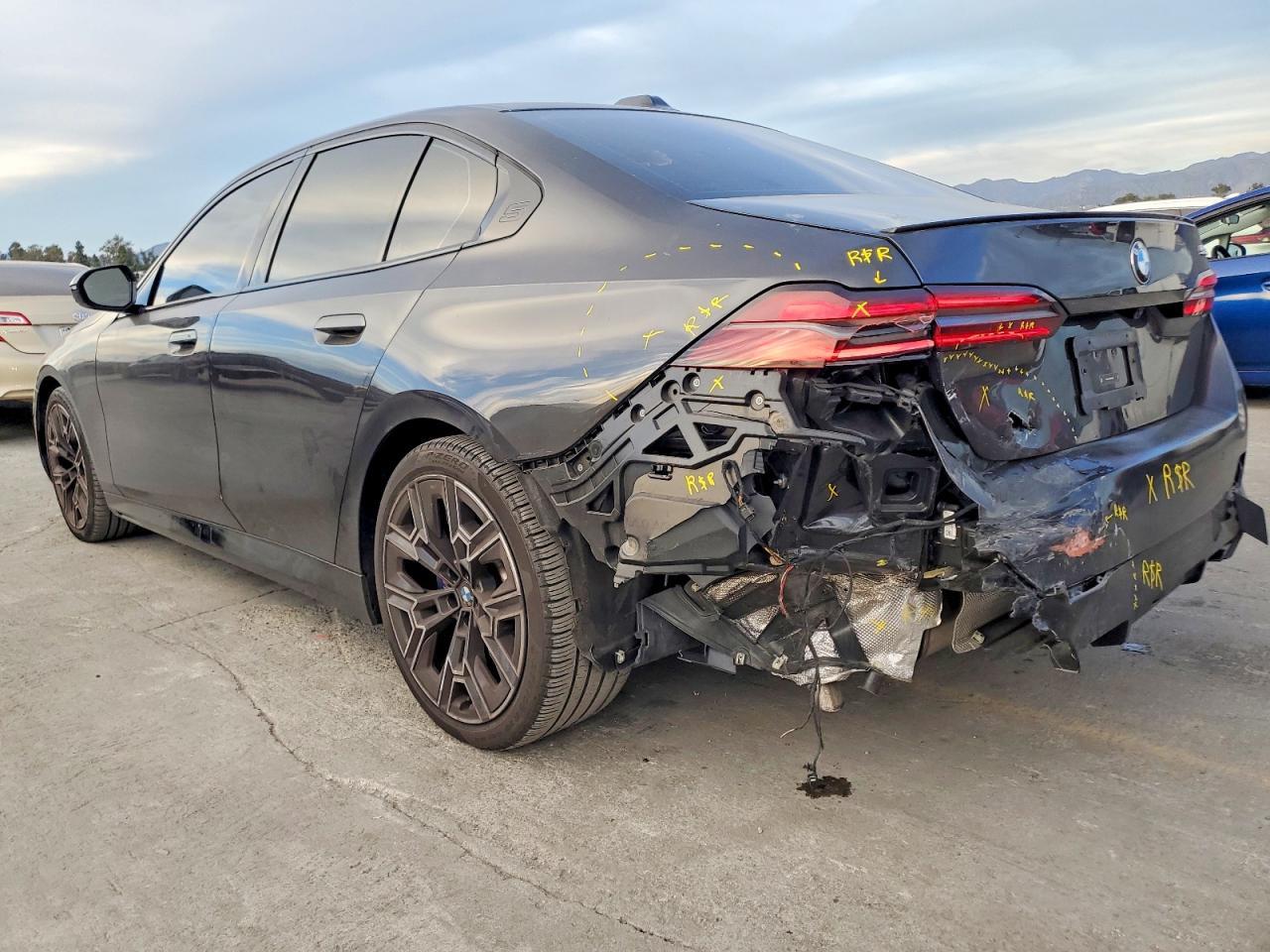 2024 BMW 530I - Image 2