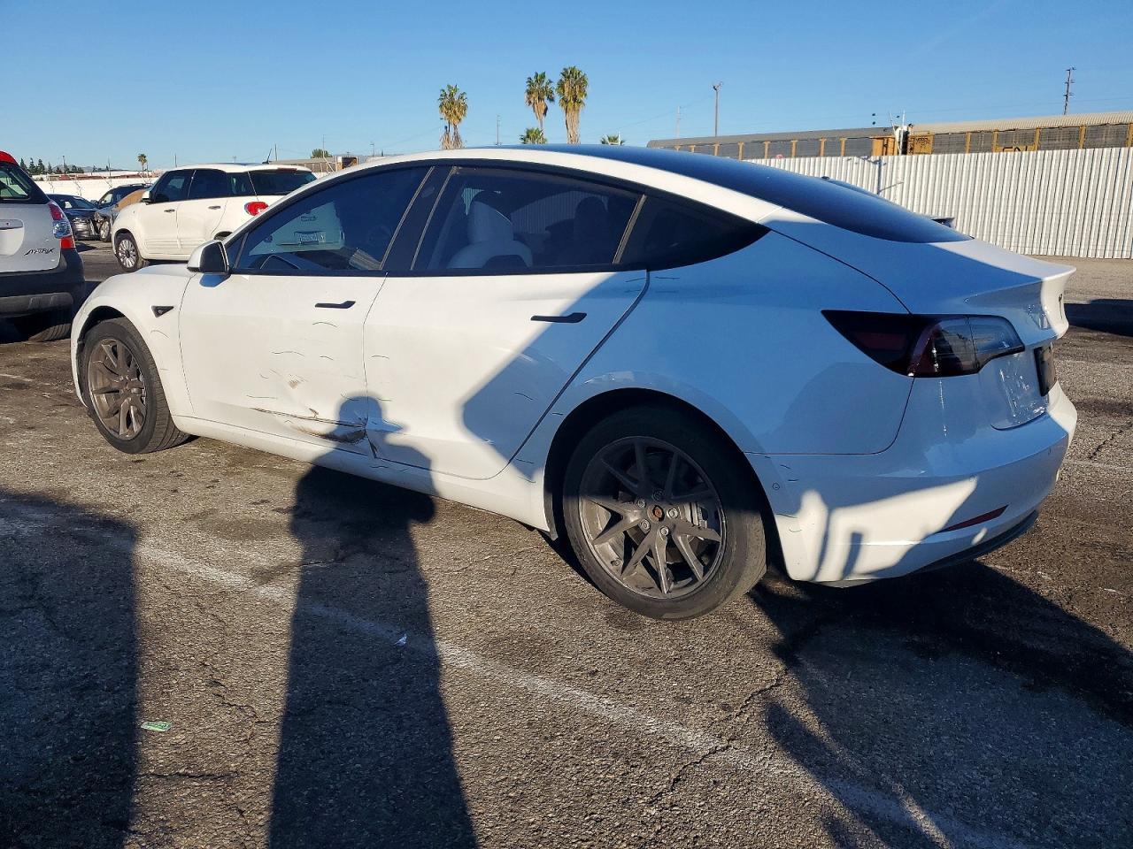 2022 Tesla Model 3 - Image 2