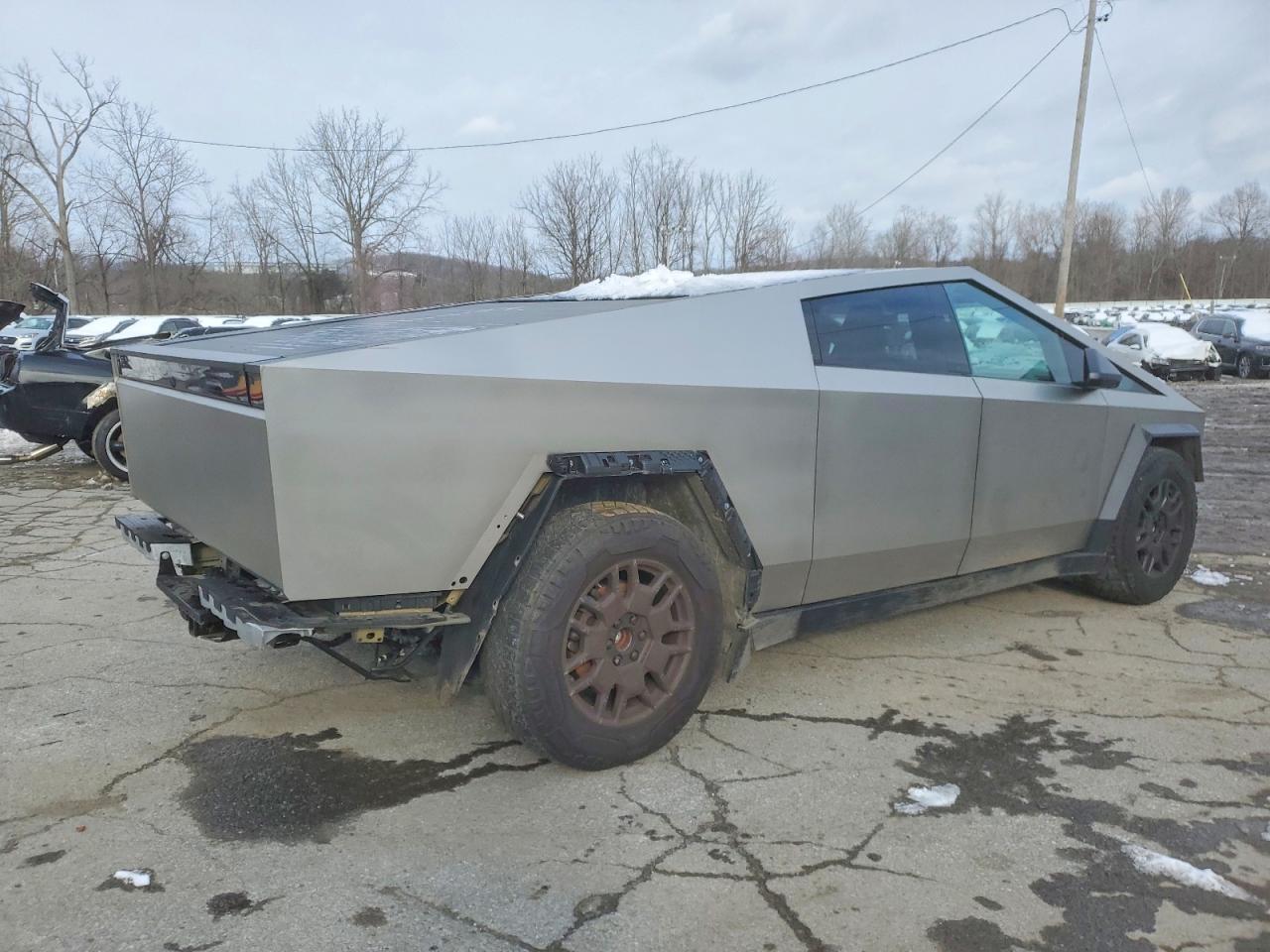 2024 Tesla Cybertruck - Image 3