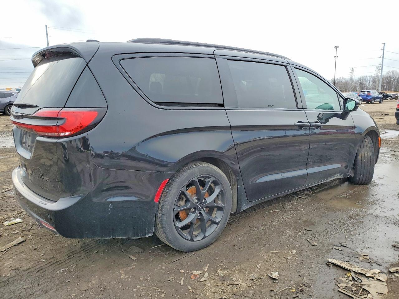 2024 Chrysler Pacifica Touring L - Фото 3