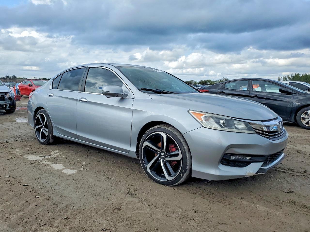 2017 Honda Accord Ex - Фото 4
