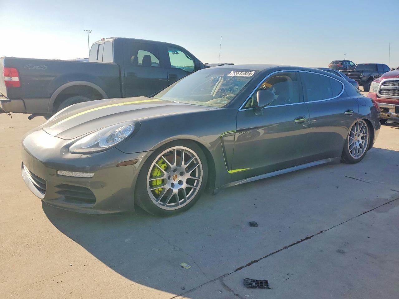 2014 Porsche Panamera S Hybrid