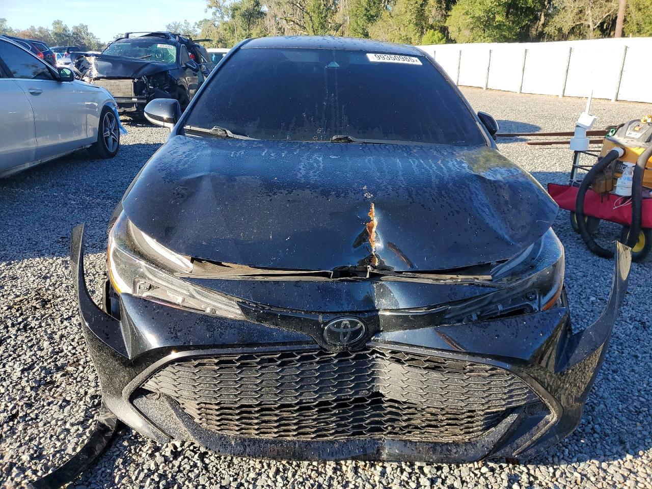 2022 Toyota Corolla Hatchback Se Nightshade Edition - Image 5