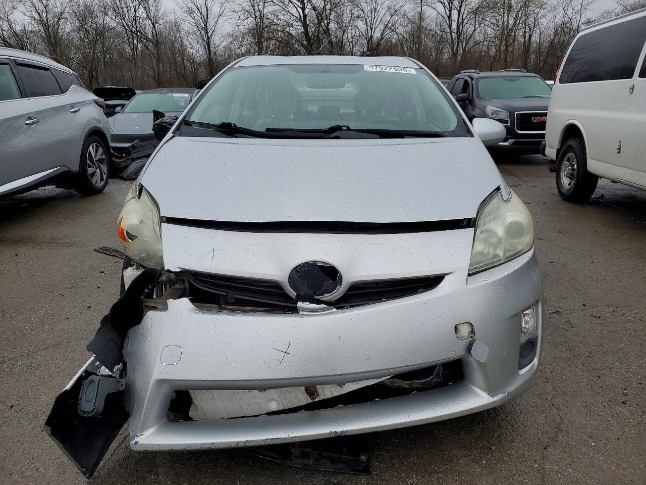 2011 Toyota Prius Three - Фото 5