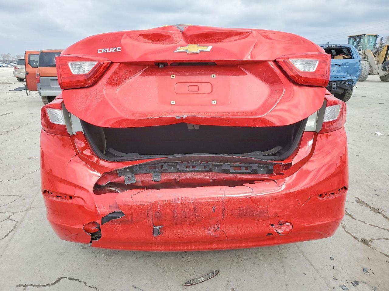 2017 Chevrolet Cruze Ls - Фото 6