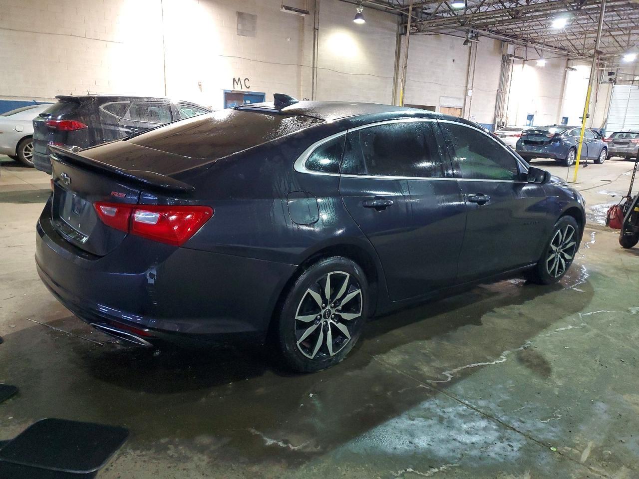 2022 Chevrolet Malibu Rs - Фото 3