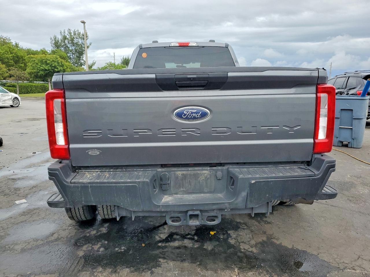 2024 Ford F350 Super Duty - Image 6