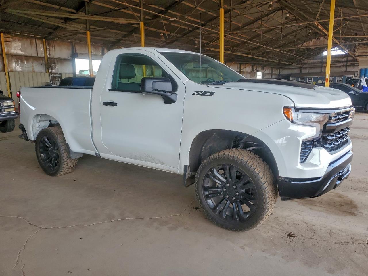 2023 Chevrolet Silverado C1500 - Фото 4