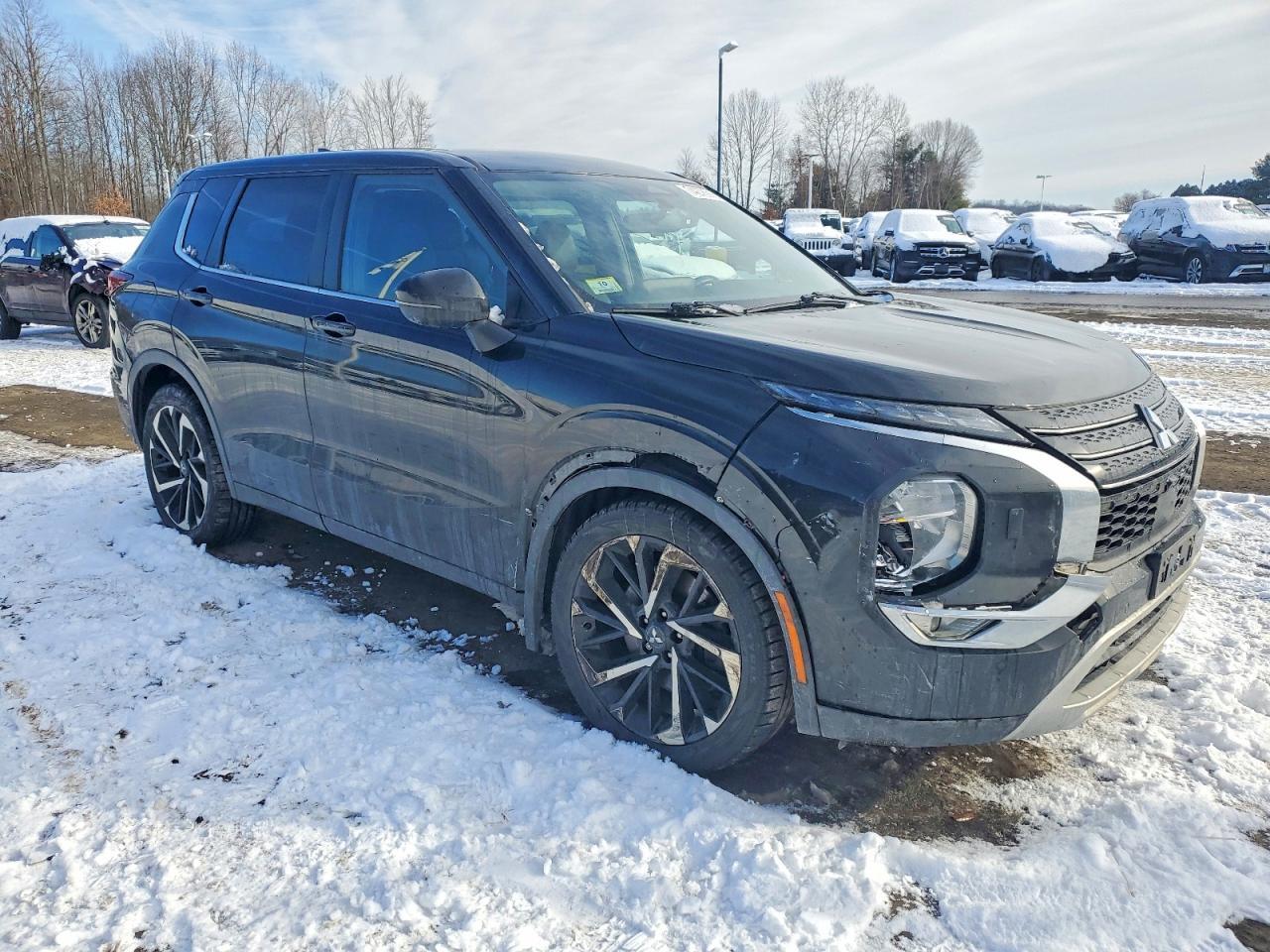2022 Mitsubishi Outlander Se - Фото 4
